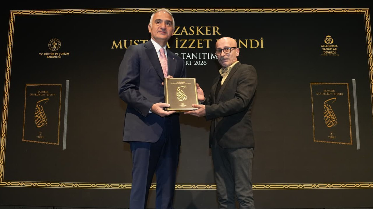 Ayasofya’nın hattatına büyük vefa: Kazasker Mustafa İzzet Efendi için hazırlanan kitap tanıtıldı