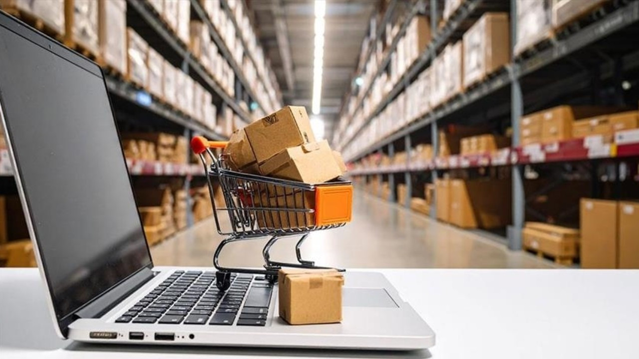 Ramazan ve Bayram etkisi e-ticareti hareketlendirdi: Martta hacim 400 milyar lirayı aşabilir