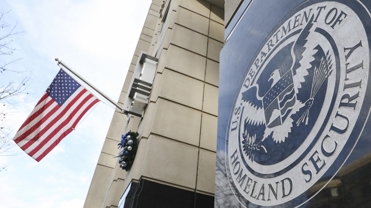 ABD listeye 12 ülke daha ekledi: Vize başvurularında 15 bin dolar teminat istenecek