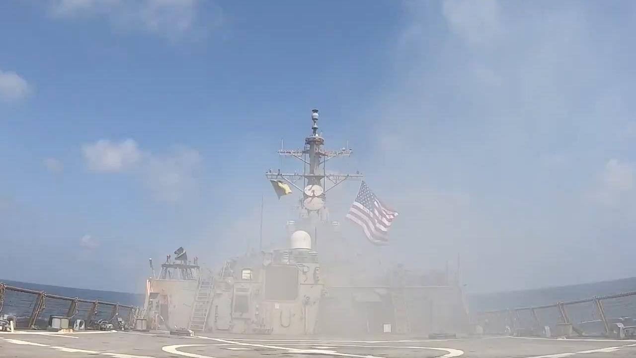 Hürmüz için kritik hamle: ABD'den İran üslerine yoğun saldırı