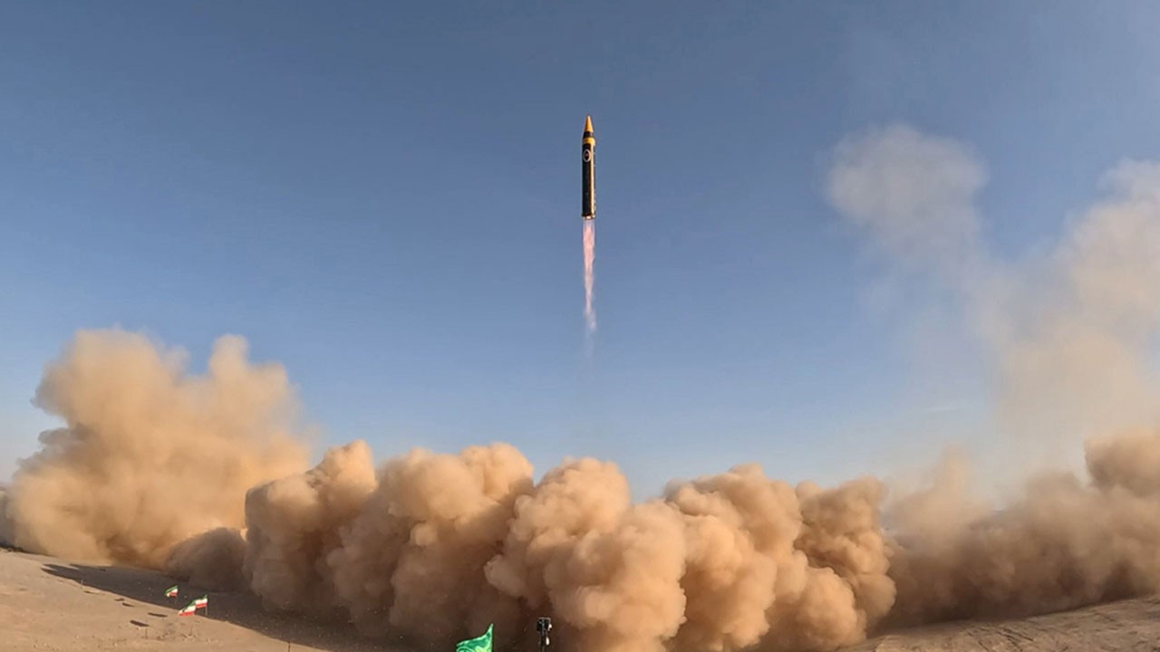 İran’dan yeni füze hamlesi: “Nasrallah” ilk kez kullanıldı