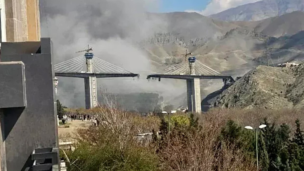 Orta Doğu'nun en yüksek köprüsü vuruldu: 8 ölü, 95 yaralı