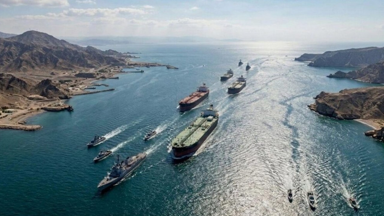 Hürmüz’de kriz derinleşiyor: İran ablukayı kalıcı hale getirebilir