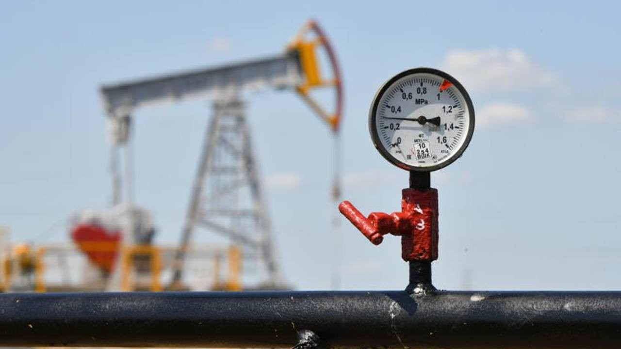 Enerji piyasaları tepetaklak: WTI fiyatı 4 yıl sonra Brent'in üzerine çıktı