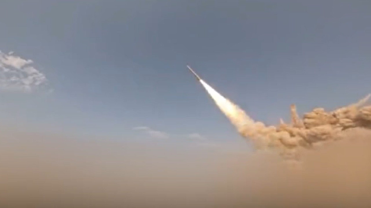 İran’dan İsrail’e yeni saldırı dalgası: Çiftli füze lançerleri ilk kez kullanıldı