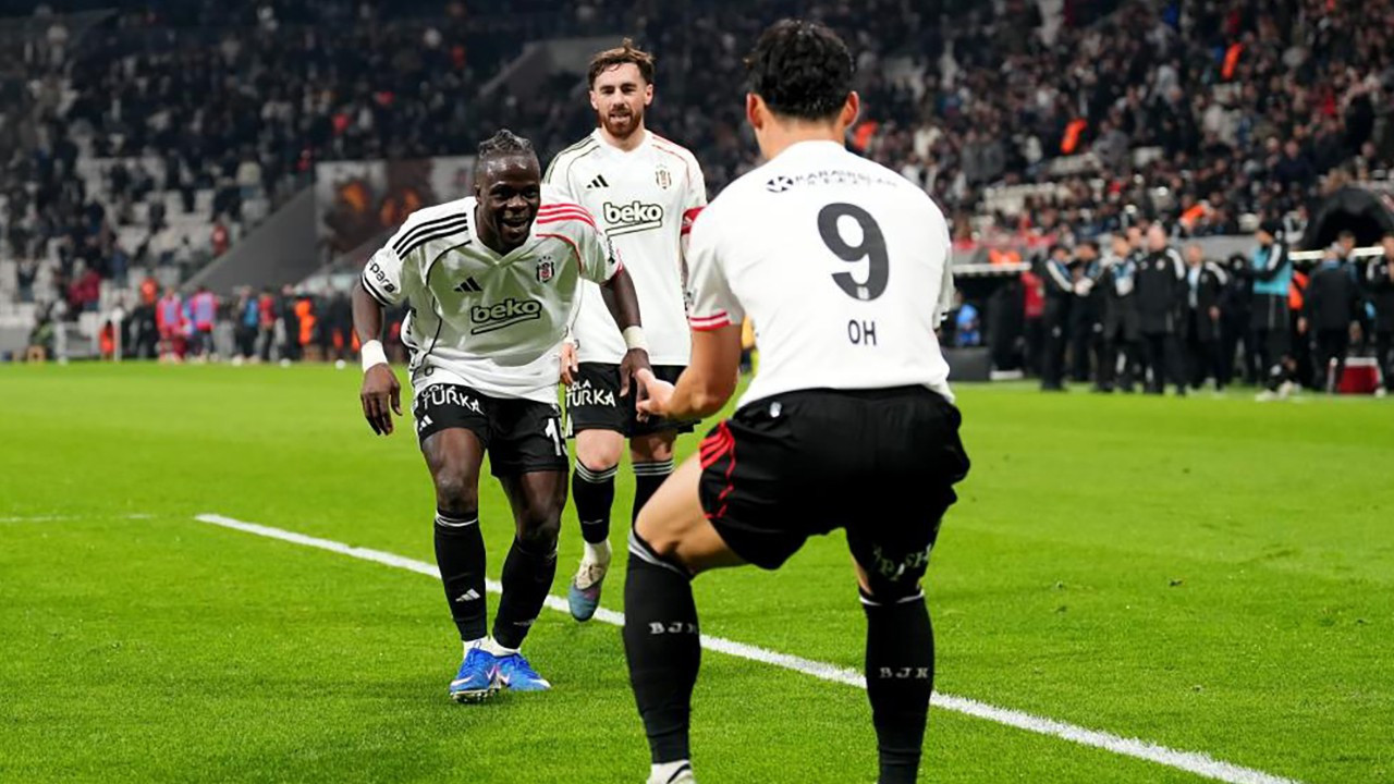 Beşiktaş kendi sahasında Antalyaspor'u mağlup etti