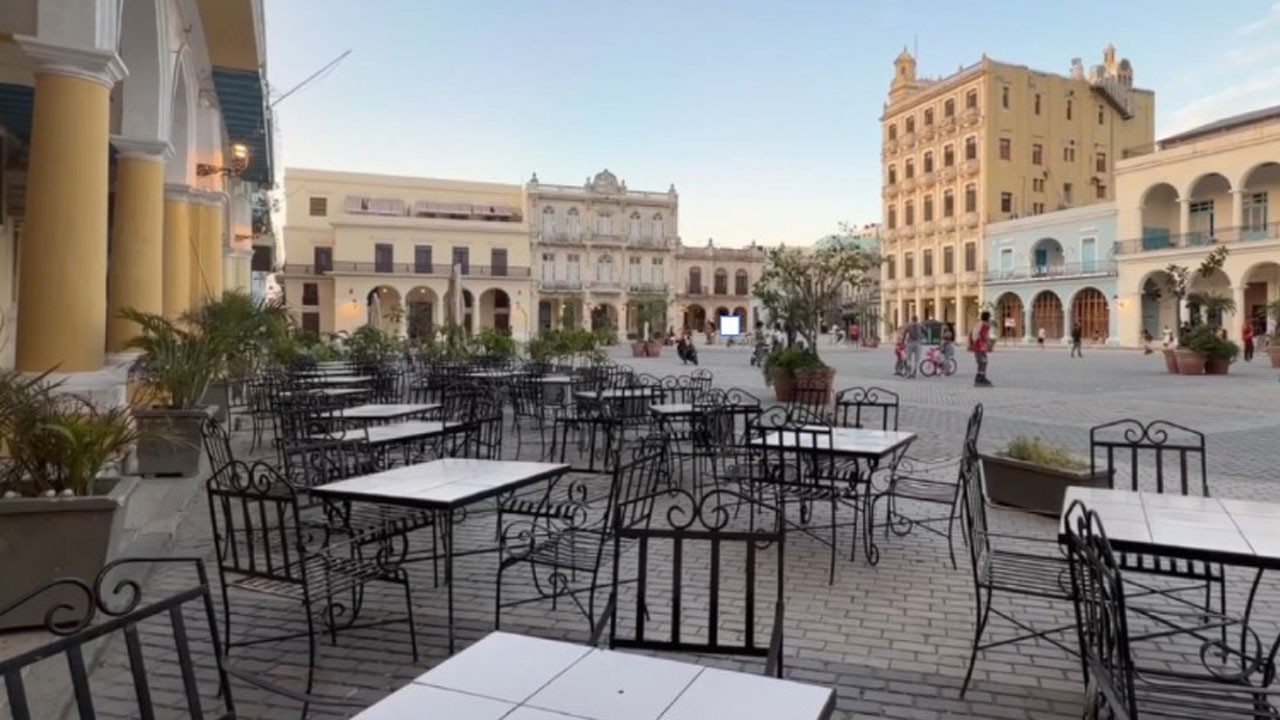 Küba’da turizm çöküşte: Yakıt krizi ve kesintiler ziyaretçi sayısını vurdu