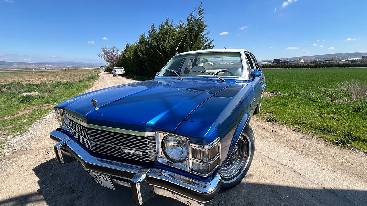 Yarım asırlık hayal gerçek oldu: 52 yaşında klasik otomobiline kavuştu