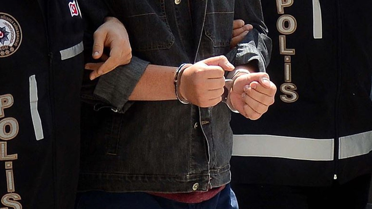 Sivas Valiliği: Okullara saldırı iddiası paylaşan öğrenci gözaltına alındı