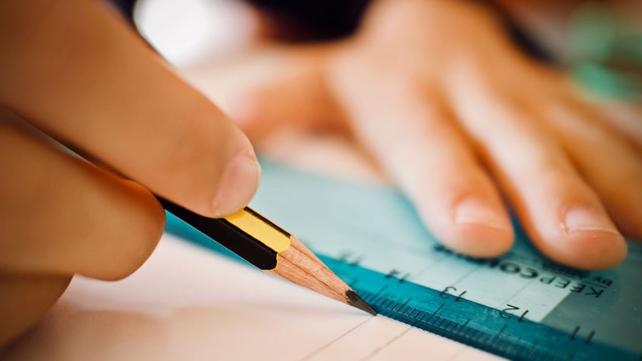 Pazartesi okullar tatil mi? 20 Nisan'da okul var mı?