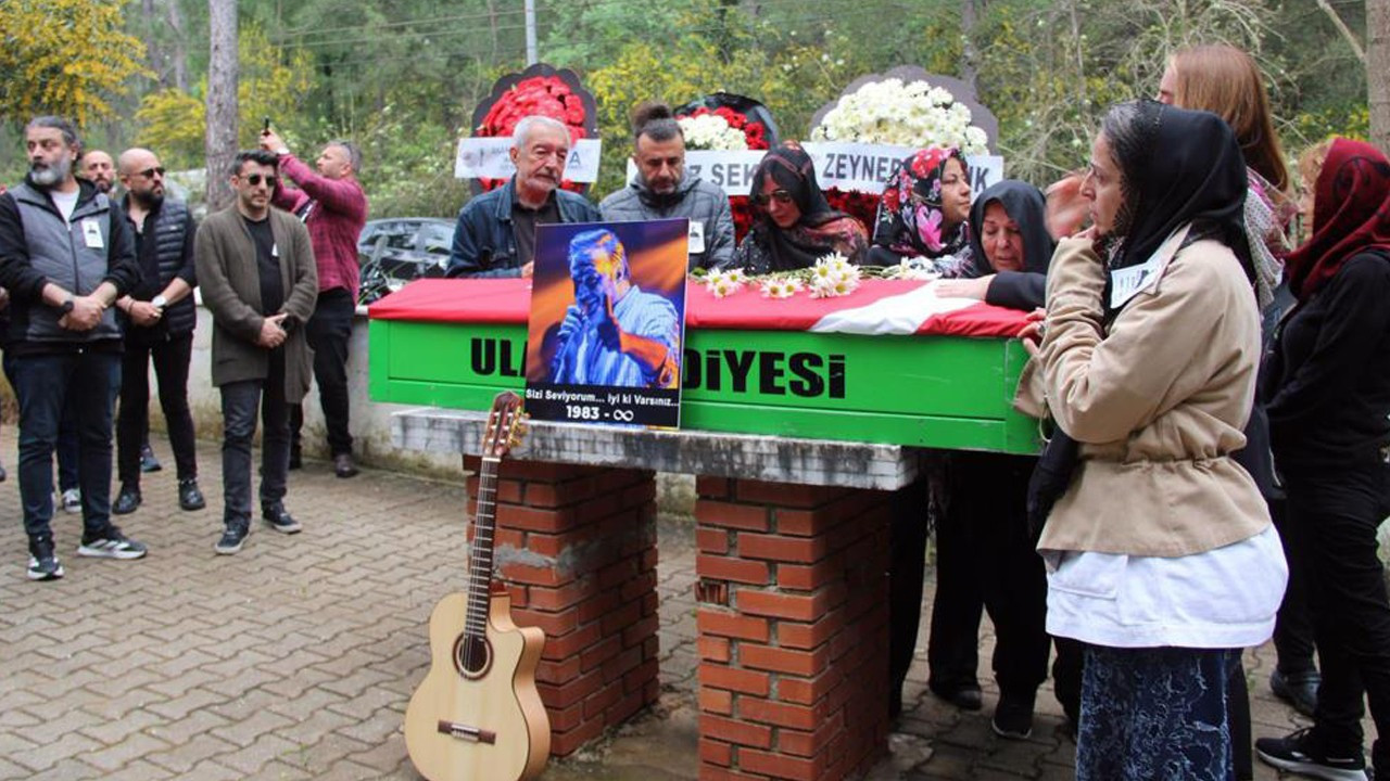 Müzisyen Rıza Tamer Şişman Akyaka'da toprağa verildi