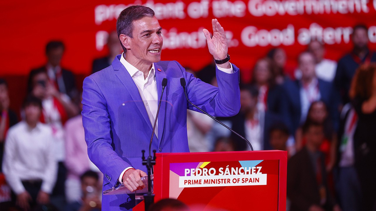 Sanchez: Şiddeti destekleyenlere yazıklar olsun