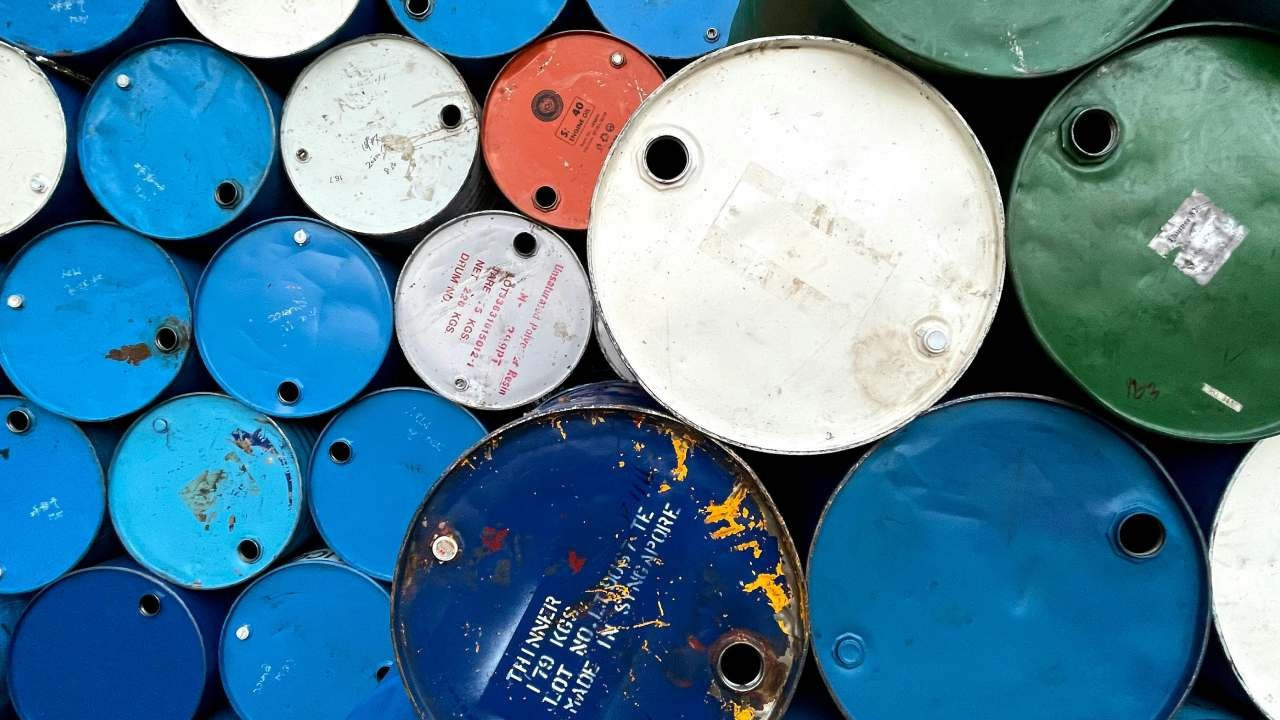 Petrol piyasasında kırmızı alarm: Arz daralıyor, fiyatlar zıplıyor