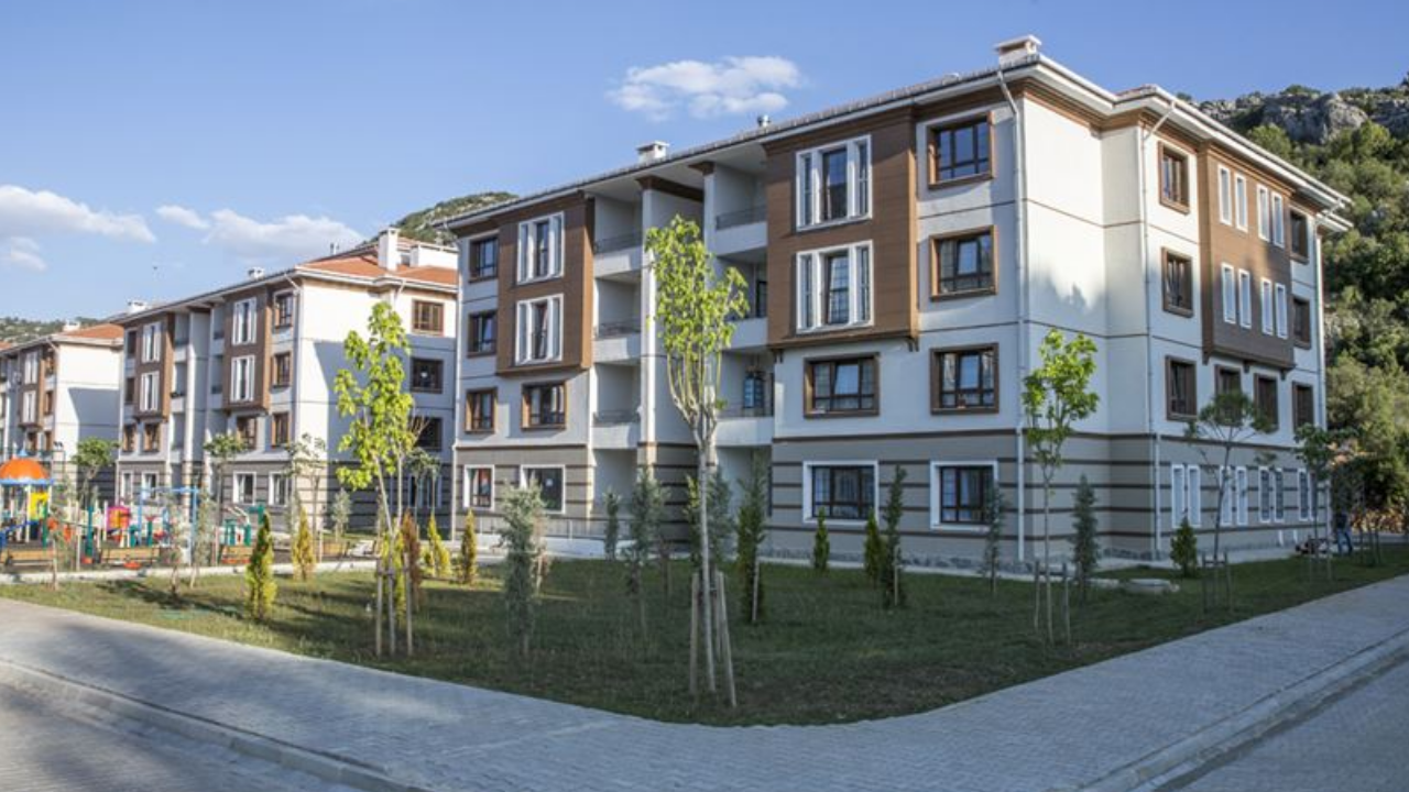 TOKİ İstanbul kura çekimi 3. gün canlı izle: Kura sonuçları ne zaman açıklanacak?