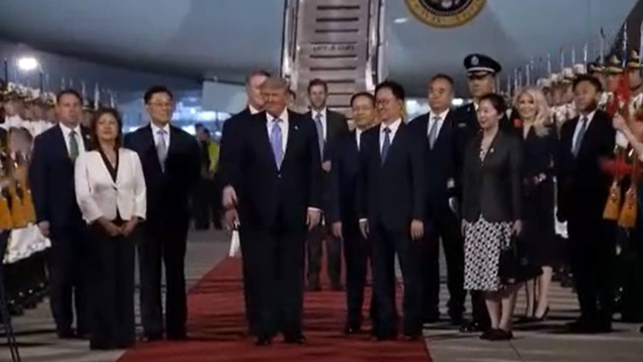 Trump, 9 yıl aradan sonra tarihi zirve için Çin'de