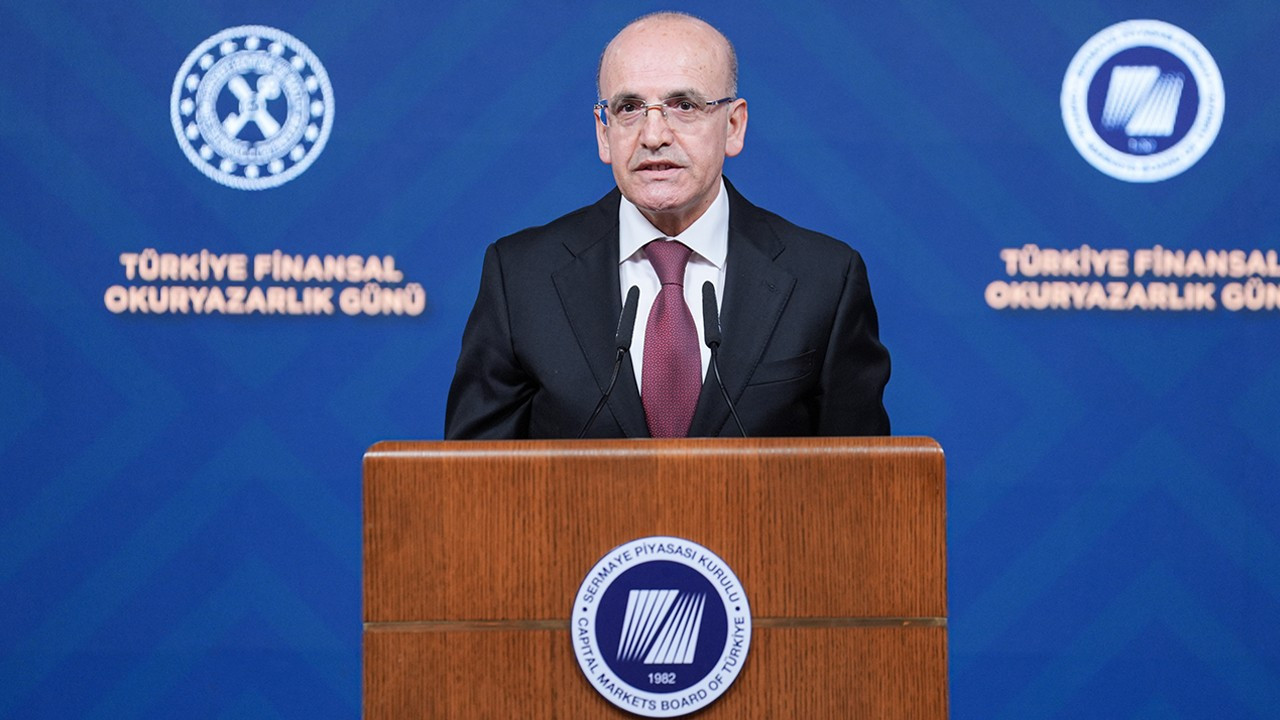 Şimşek: Tüyolarla değil bilgiyle hareket eden yatırımcılar hedefliyoruz