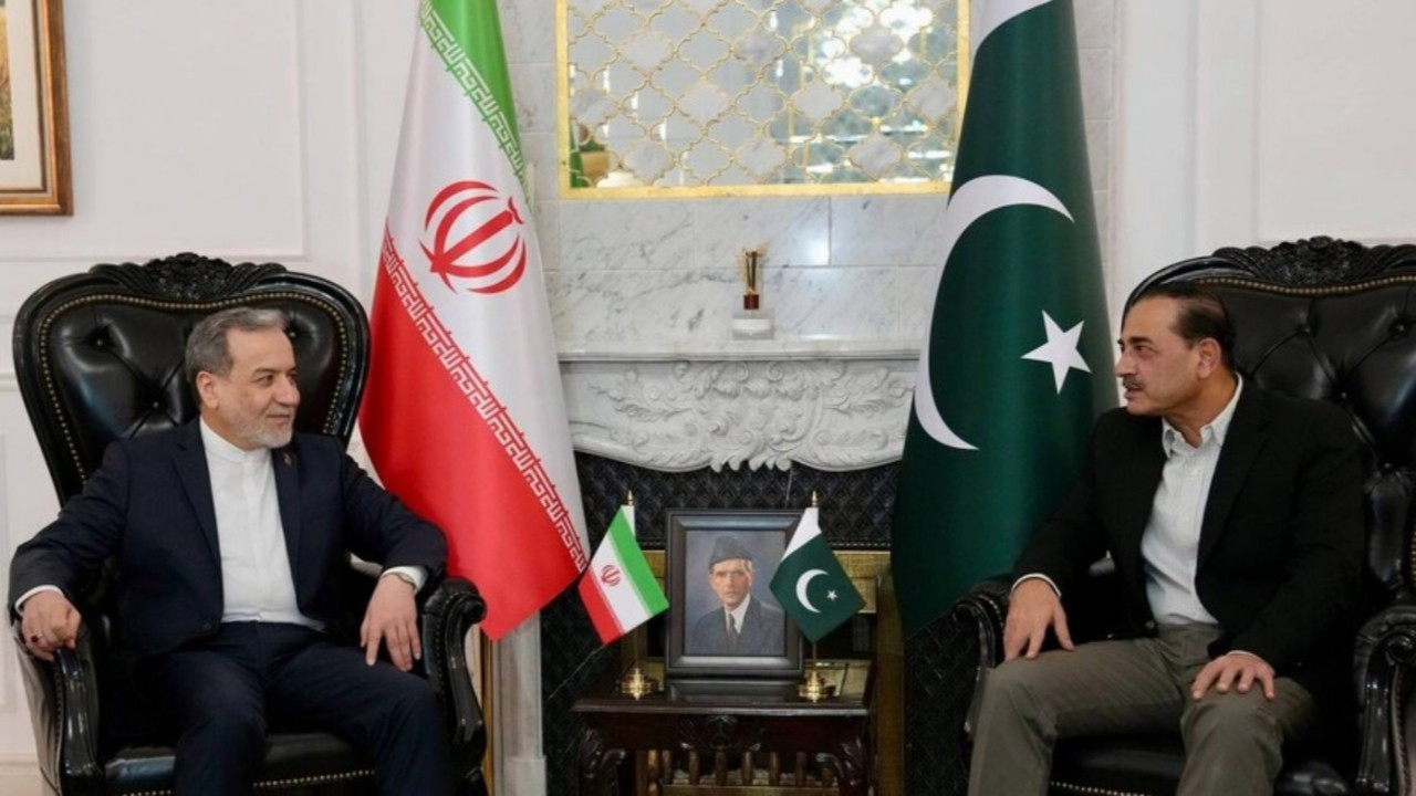 Pakistan Kara Kuvvetleri Komutanı Tahran'da barışı görüşüyor