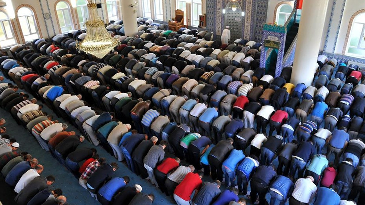 Adana Kurban Bayramı namazı saat kaçta? 2026 Adana bayram namazı vakti