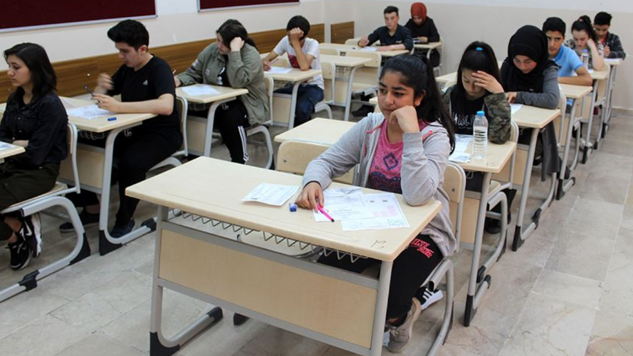 LGS 2026 SINAV YERLERİ BELLİ OLDU MU? Liselere Geçiş Sistemi sınav giriş belgesi ne zaman yayımlanıyor?
