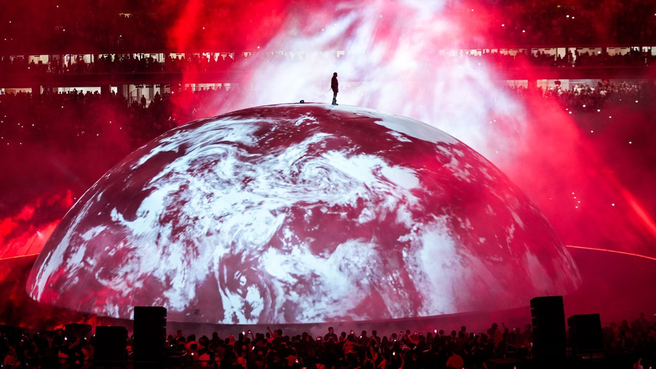 Kanye West İstanbul'da sahne aldı: 118 bin kişi izledi
