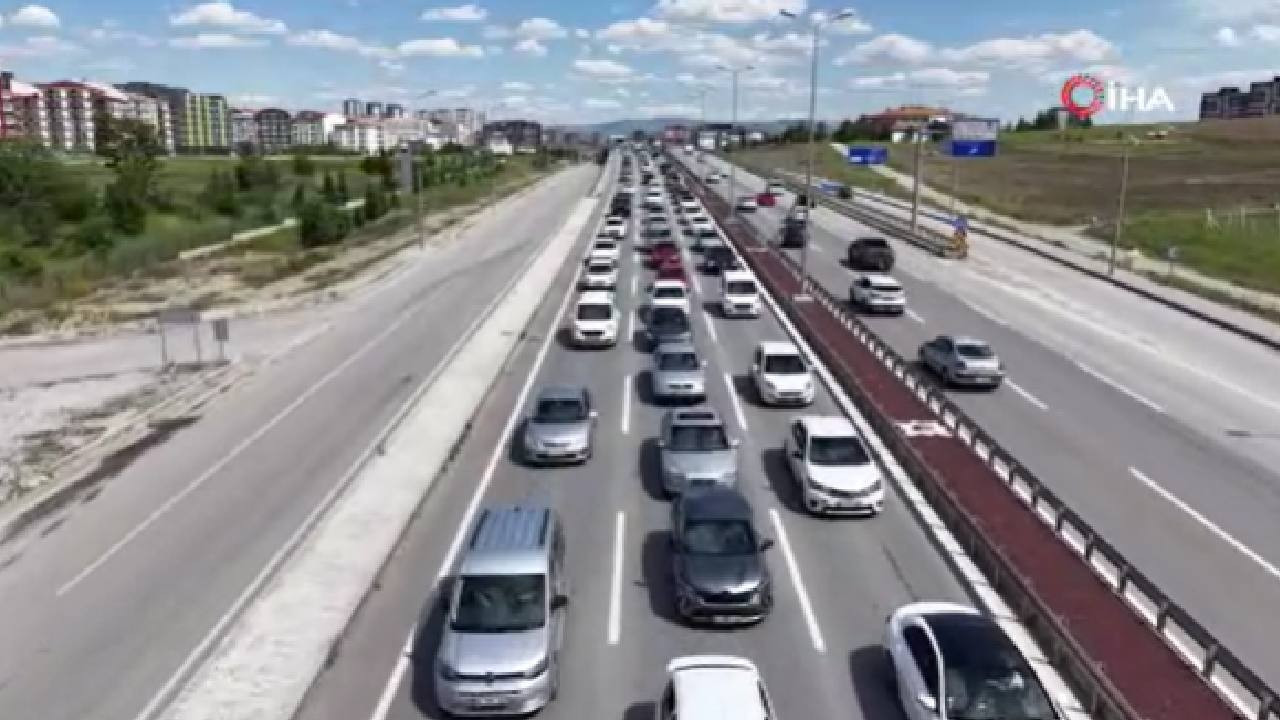 Tatilin son gününde dönüş yoğunluğu arttı