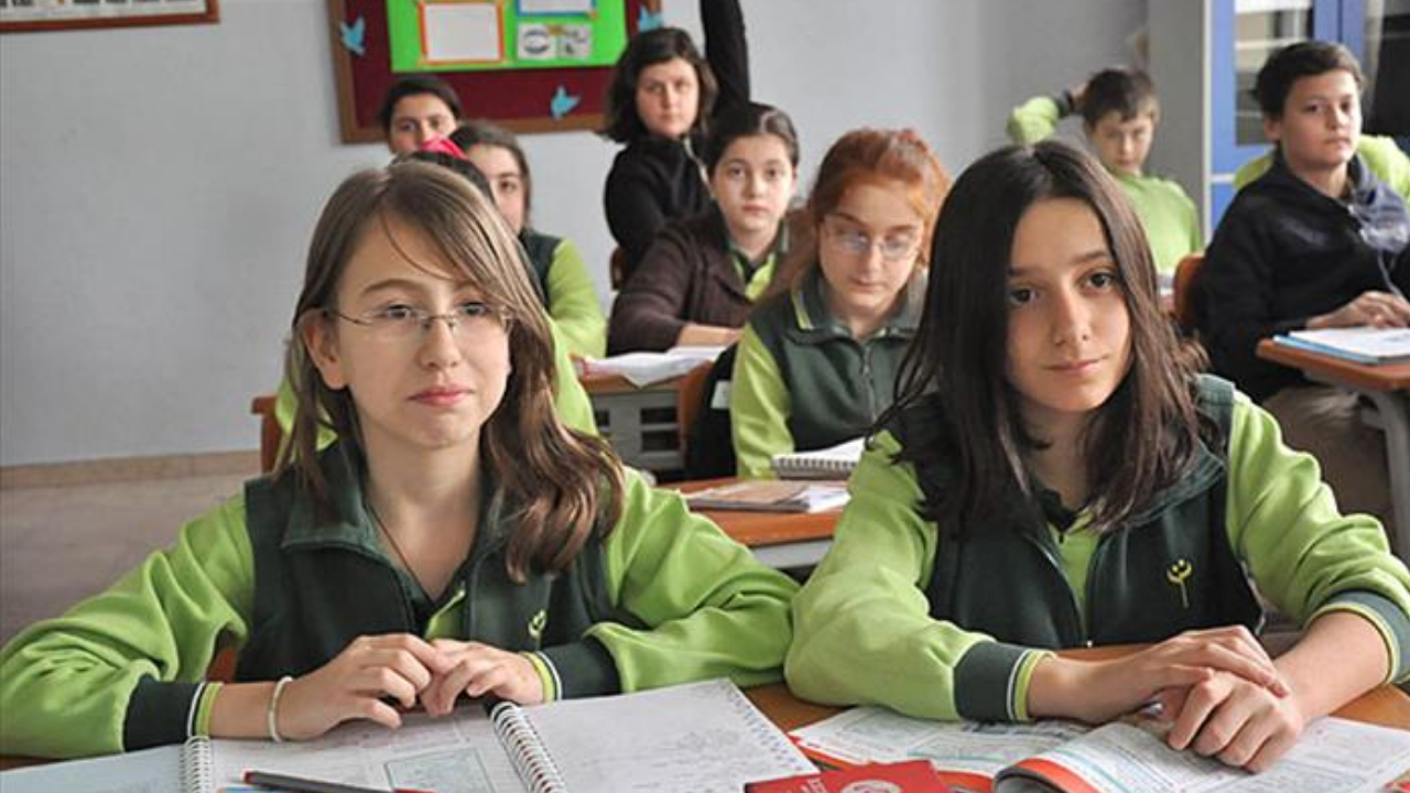 OKUL KAPANIŞ TARİHİ... Okullar ne zaman kapanıyor, yaz tatili hangi gün başlıyor?