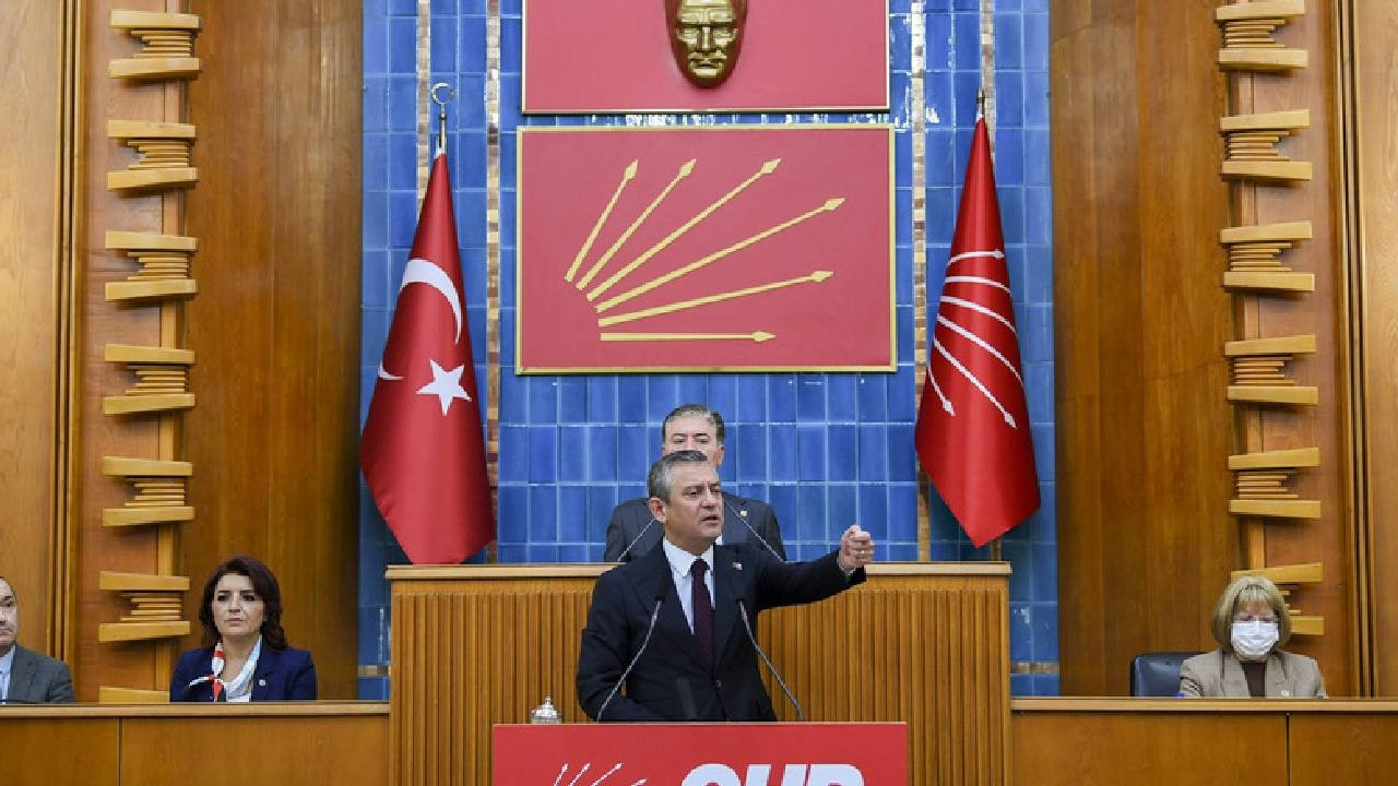 CHP grup toplantısına ziyaretçi yasağı