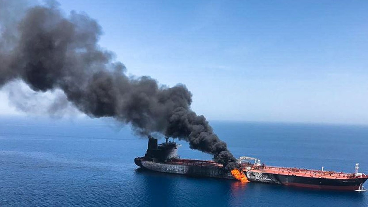 ABD: Umman Körfezi'nde bir tanker daha vuruldu