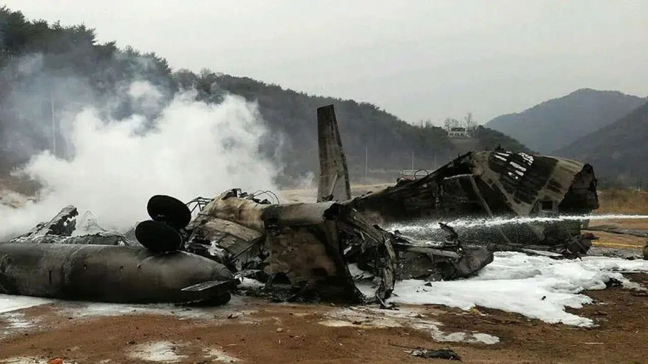 Pakistan'da Askeri Helikopter Düştü, Tüm Personel Hayatını Kaybetti