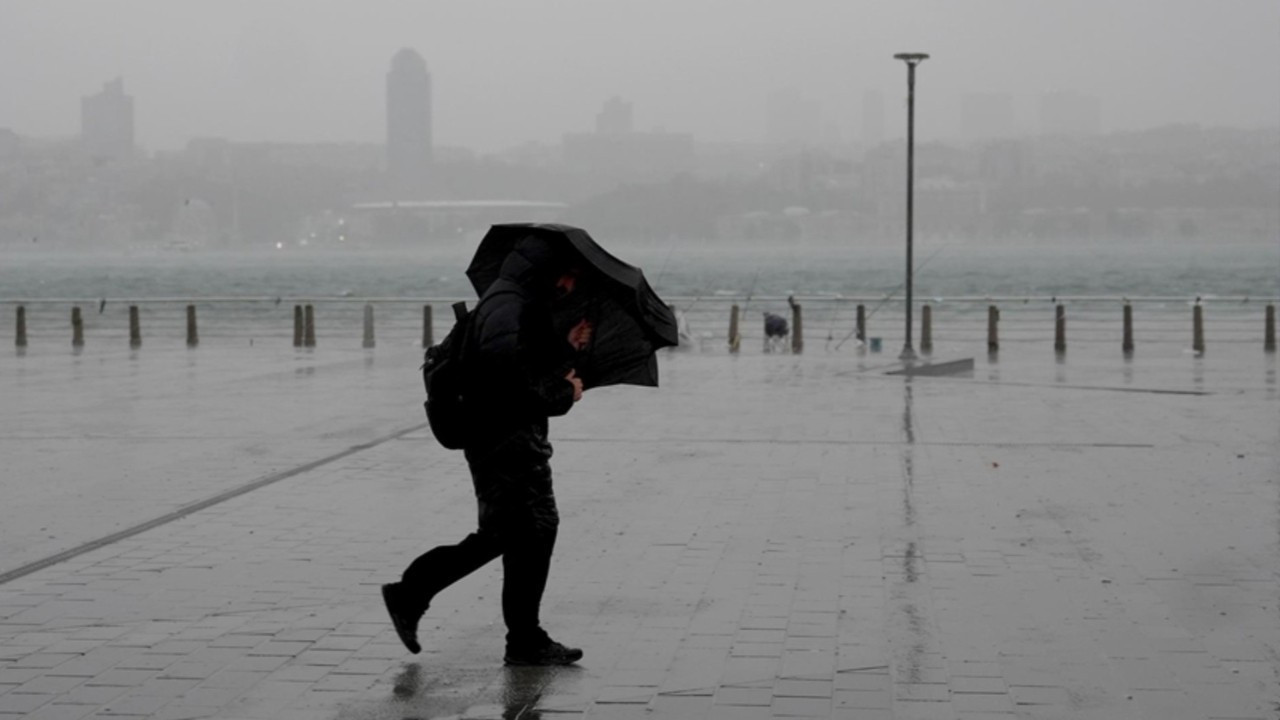 Meteoroloji'den çok sayıda il için uyarı: Kuvvetli yağış ve fırtına etkili olacak