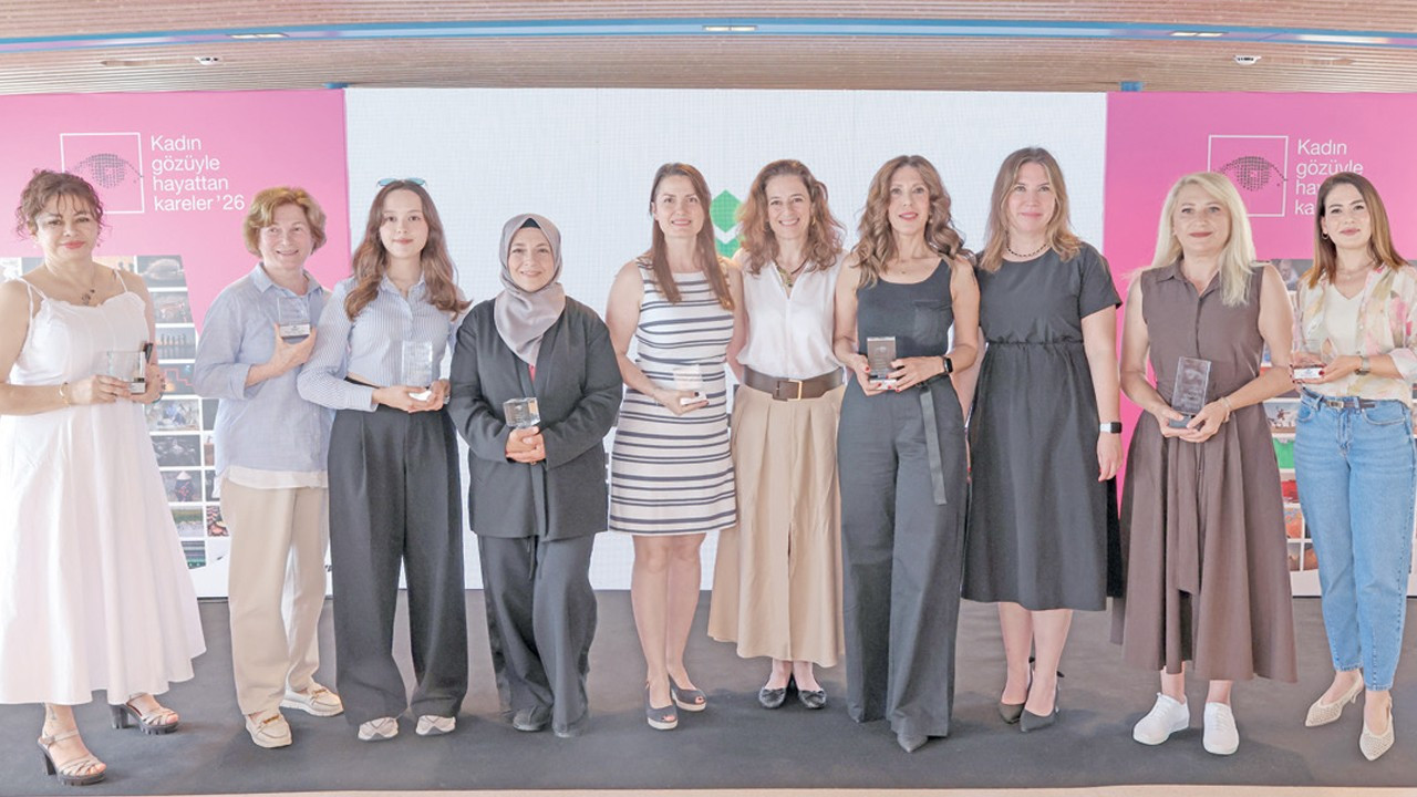 ‘Kadın Gözüyle’ yirmi yılda hayattan 118 bin fotoğraf karesi