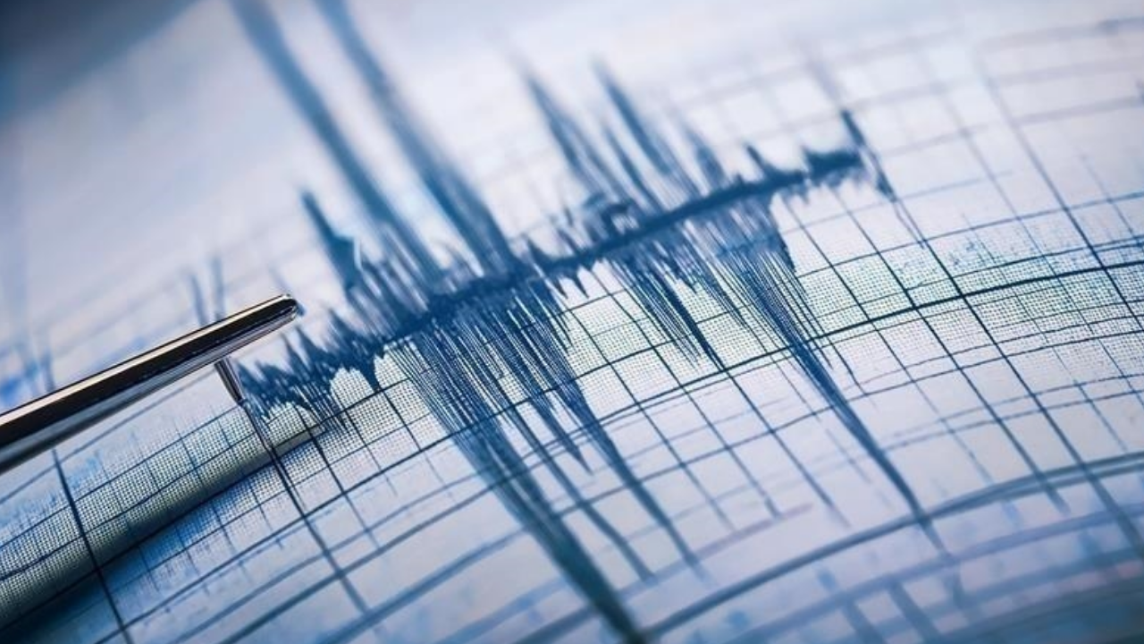 Muğla Datça'da 4.9 büyüklüğünde deprem
