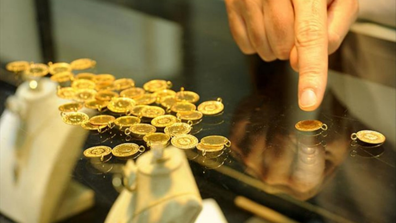 Altın fiyatları güçlü doların etkisiyle kritik destek seviyelerini kırdı