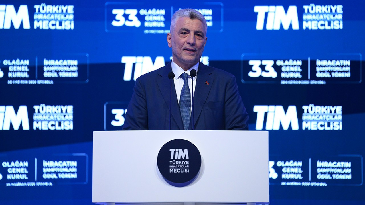  Ticaret Bakanı Bolat: İhracatta 410 milyar dolarlık hedefe ilerliyoruz