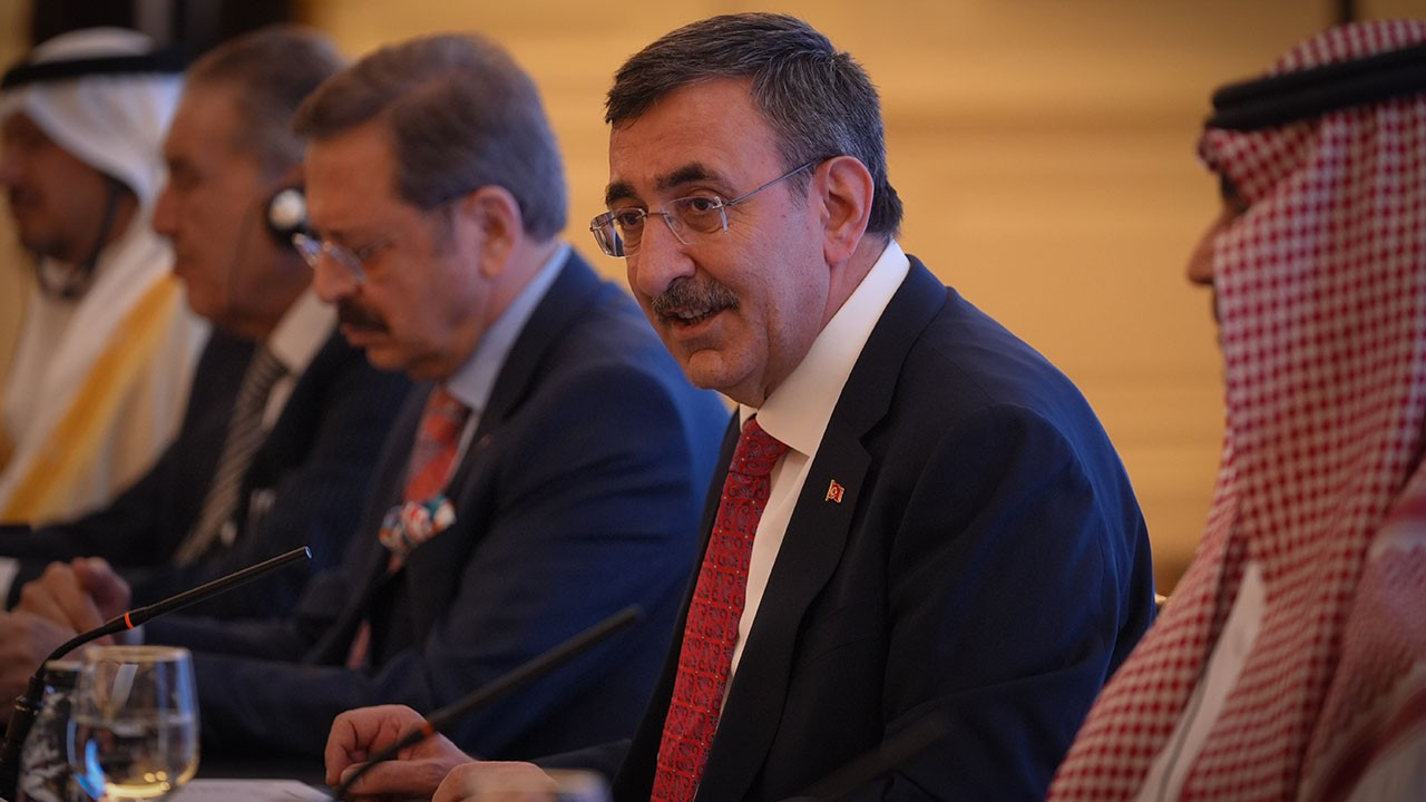 Cumhurbaşkanı Yardımcısı Yılmaz: İhracatta bu yıl 400 milyar doları aşacağız