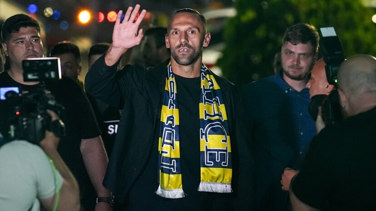 Fenerbahçe'den Vedat Muriqi açıklaması