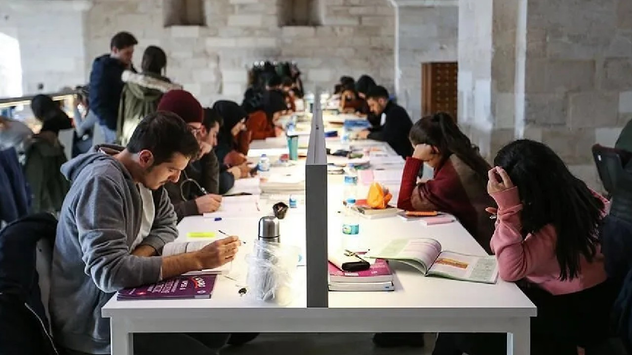 Geleceğin meslekleri için düğmeye basıldı: 16 yeni lisans ve ön lisans programı 2026 tercih kılavuzunda