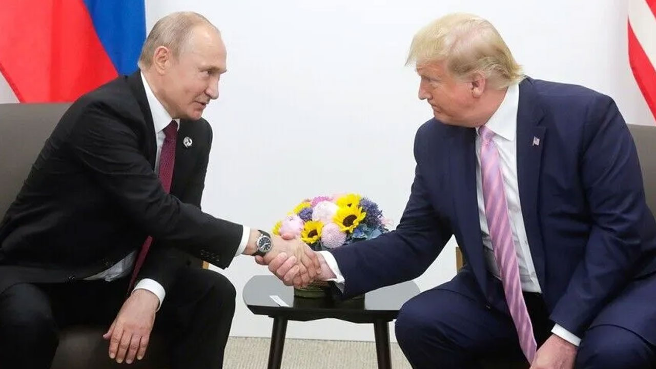 Kremlin: Putin ve Trump Görüşmesi Yaklaşık 1,5 Saat Sürdü