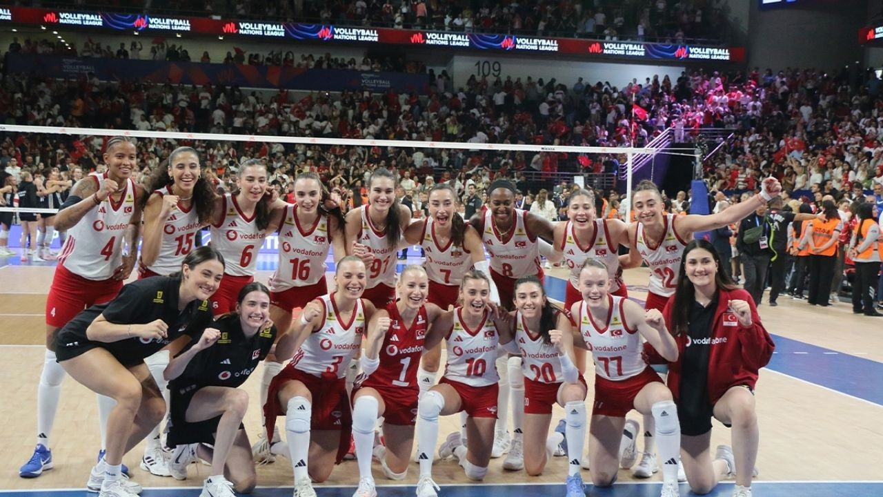 Voleybol: Kadınlar Milletler Ligi 2026 Türkiye (Filenin Sultanları) puan durumu...