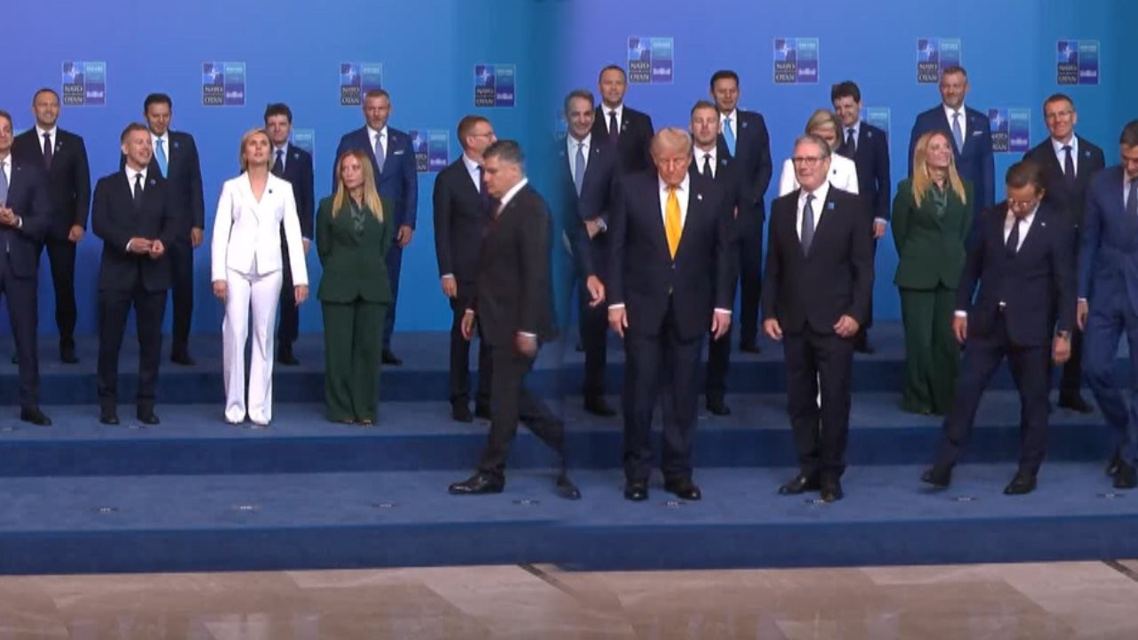 Trump-Meloni gerilimi zirveye taşındı: Göz göze gelmemek için başını çevirdi