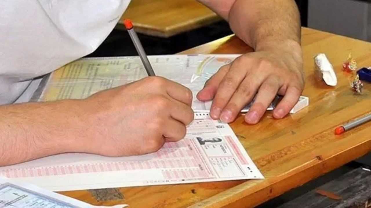 2026 KPSS Ön lisans ve Ortaöğretim başvuruları ne zaman başlıyor? ÖSYM'nin geçtiği tarih şöyle...