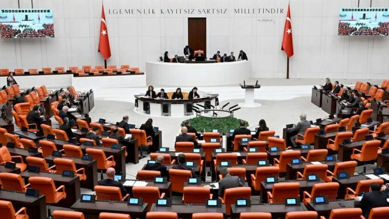 12. Yargı Paketi son durum: Yeni yargı paketi Meclis'ten geçti mi, ne zaman geçecek? TBMM'de onaylandı mı?