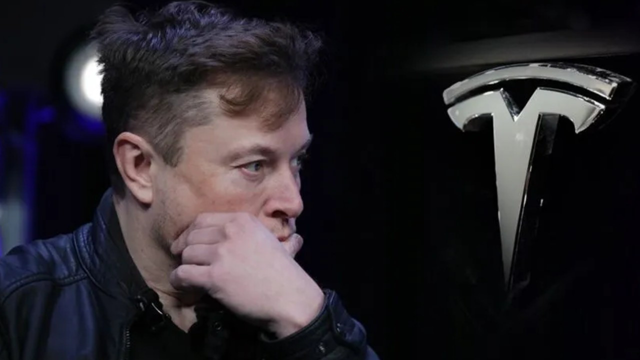Elon Musk'ın en zor yılı: Şirketleri kan kaybederken itiraf etti