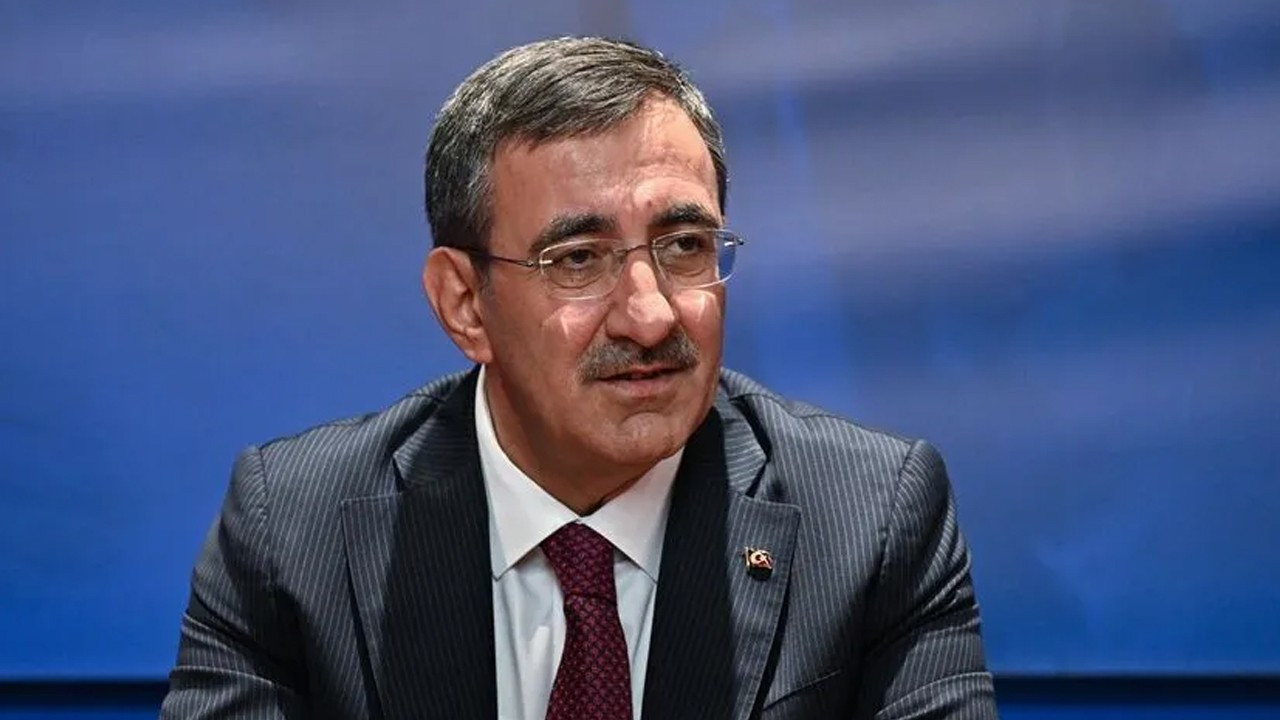 Cevdet Yılmaz'dan A Milli Kadın Voleybol Takımı'na tebrik