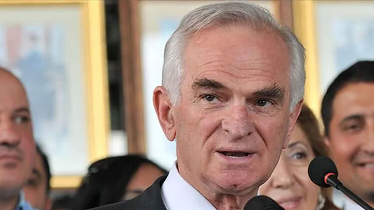 Önder Sav CHP'den ayrıldı: 70 yıllık parti üyeliğini sonlandırdı