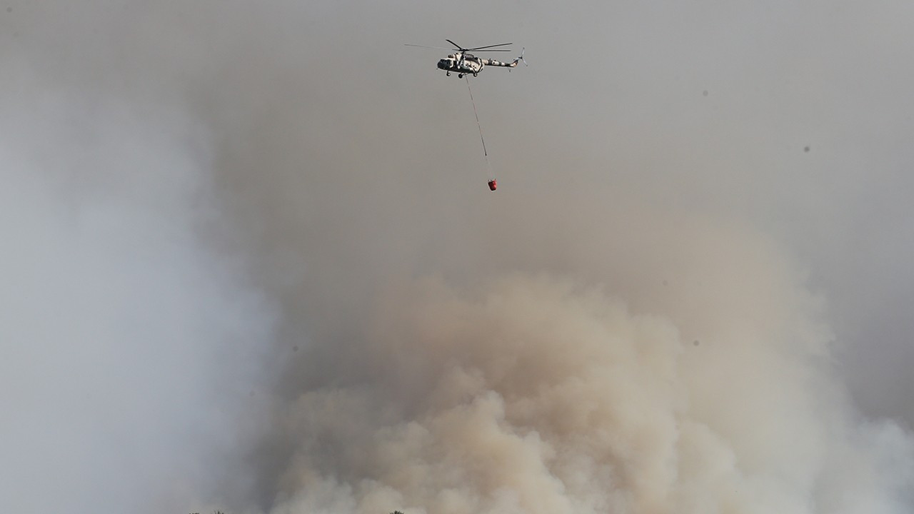Susurluk'taki orman yangını büyüyor: 196 personelle müdahale sürüyor