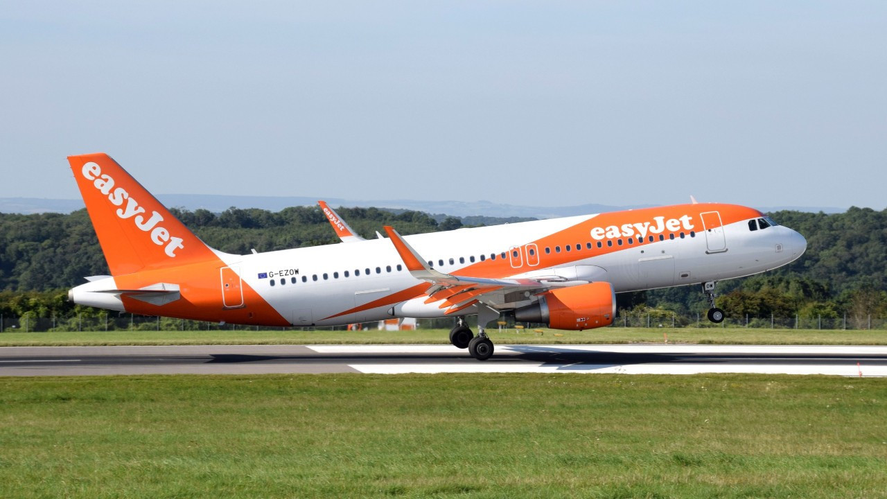 Düşük maliyetli hava yolu şirketi EasyJet el değiştirdi
