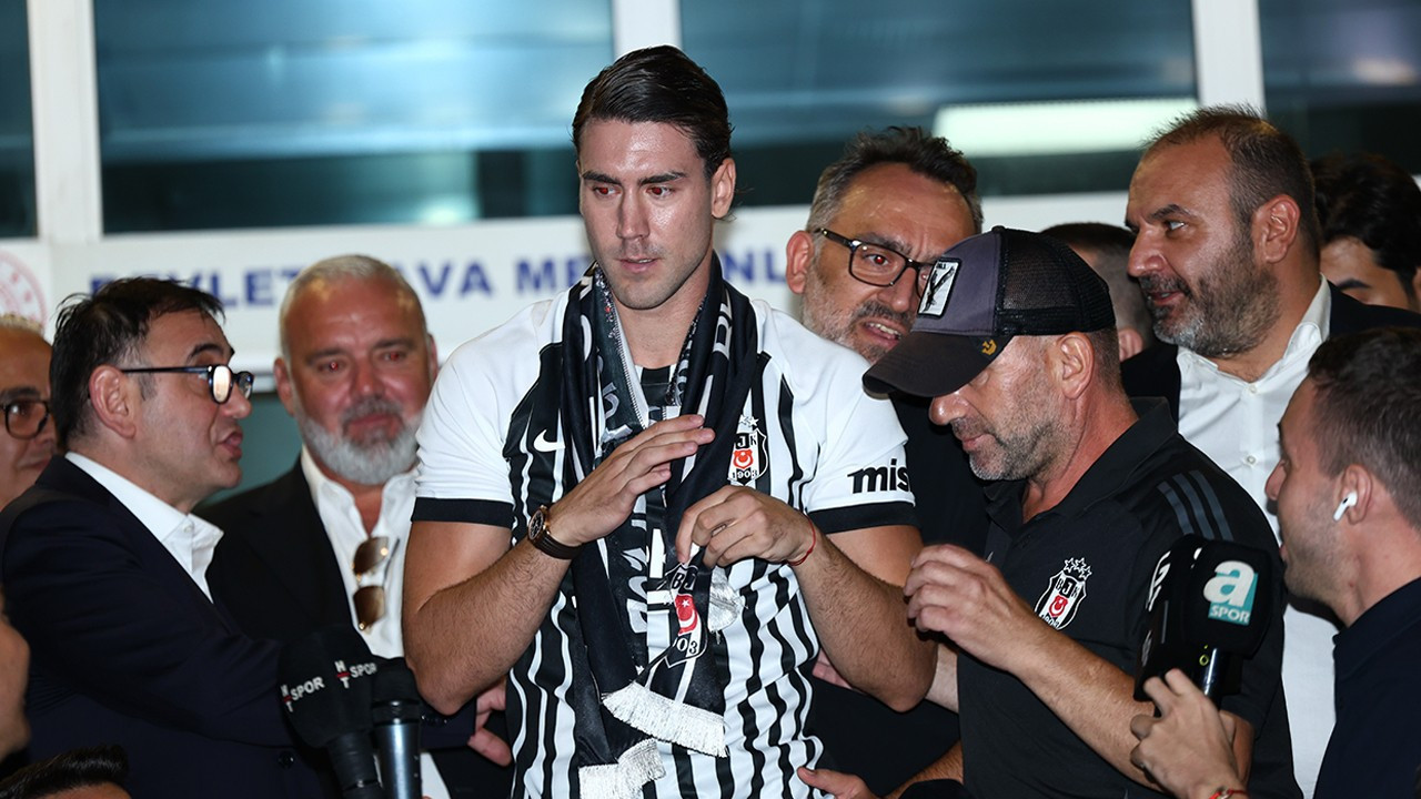 Beşiktaş’ın yeni transferi Dusan Vlahovic İstanbul’a geldi