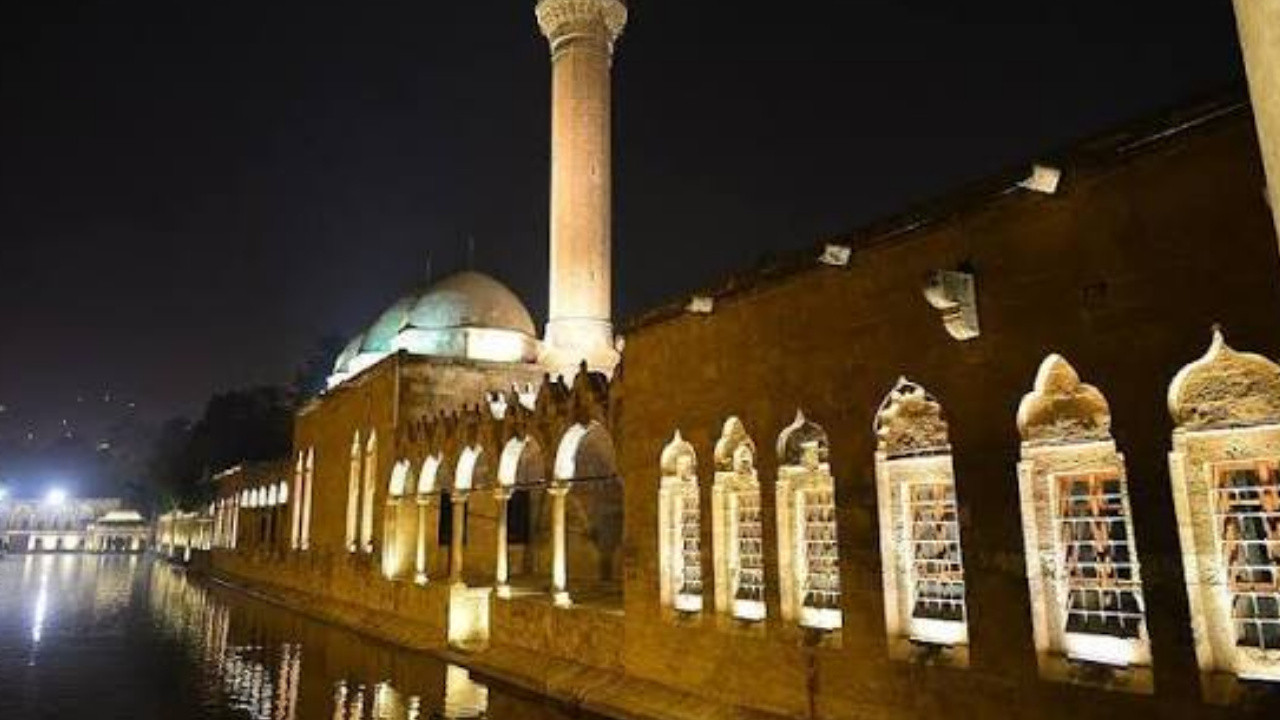 Kandil tarihi... Mevlid Kandili ne zaman idrak edilecek?