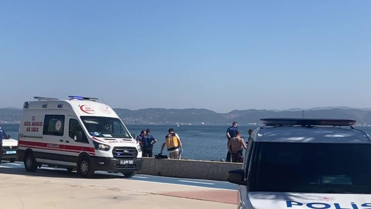 Kocaeli'de sahilde 3 ceset bulundu